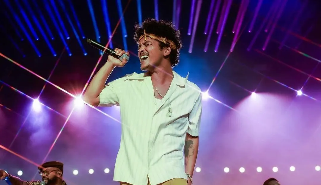 Bruno Mars no Brasil produtora inicia campanha de show no País Radio